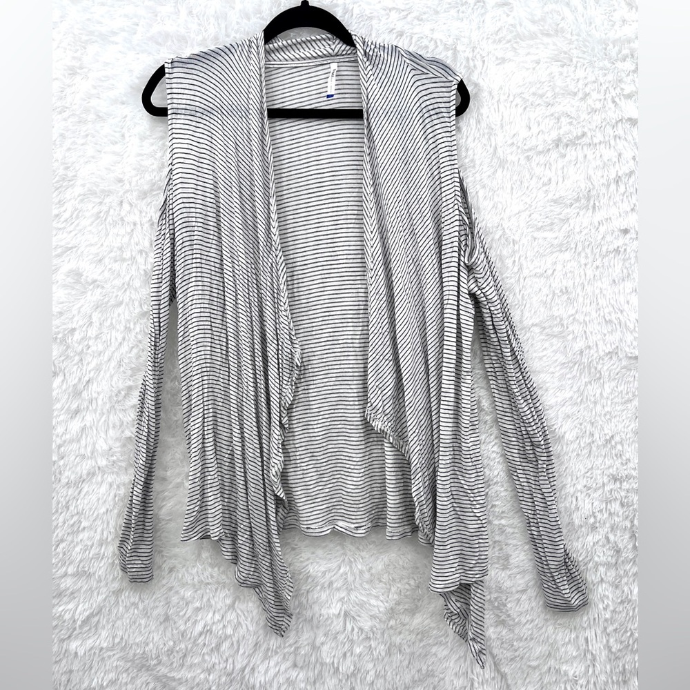 Tresics White Casual Long Sleeves Open Front Cardigan Size L